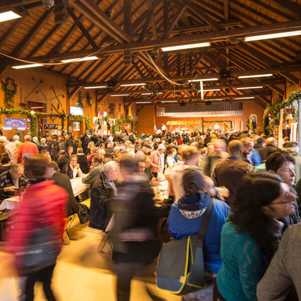 Natuerlich Nidwalden Angebot Veranstaltungen Nidwaldner Alpchaesmaercht