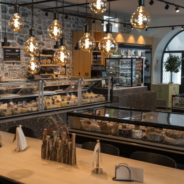 Natuerlich Nidwalden Partner Verkaufsstelle Molki Stans Chaes im Kloster