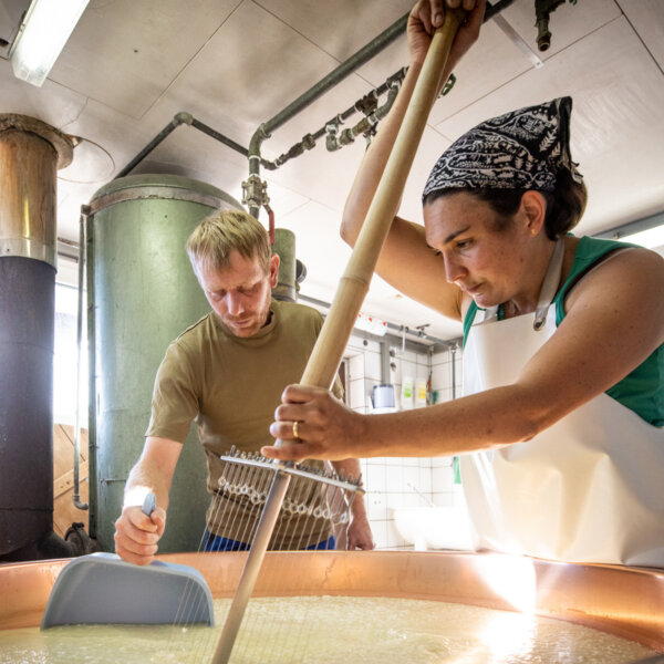Natuerlich Nidwalden Alpkaeserei Lochhuette Impressionen 06