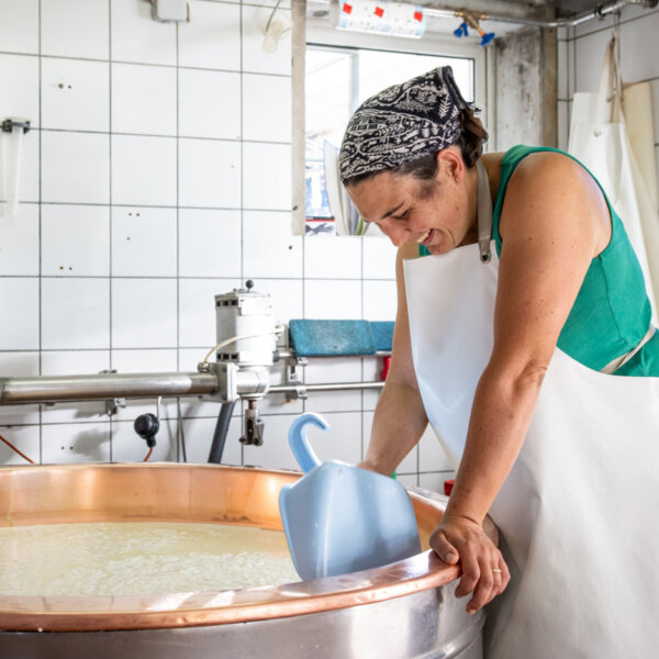 Natuerlich Nidwalden Alpkaeserei Lochhuette Impressionen 07